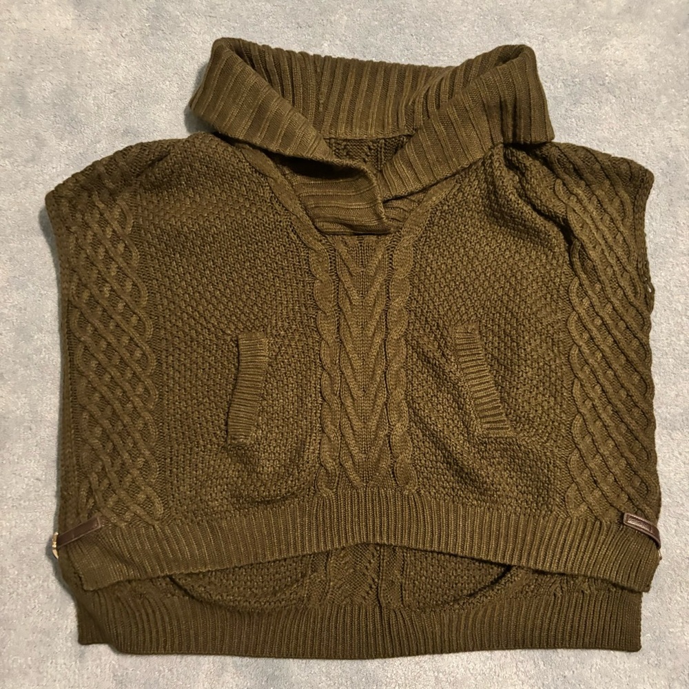 Sleeveless sweater